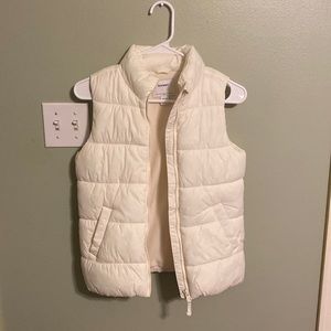 White Old Navy Puffer Vest
